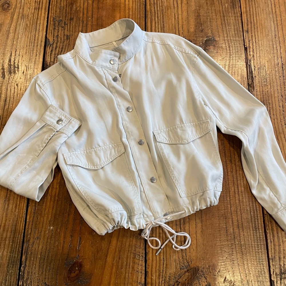 LOFT Soft Twill Drawstring Jacket Off White/Gray
XS NWOT